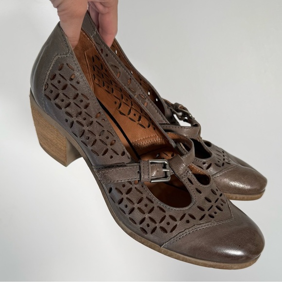 MJUS Shoes - MJUS Luman Leather Laser Cut Mary Jane Shoes Block Heel 40